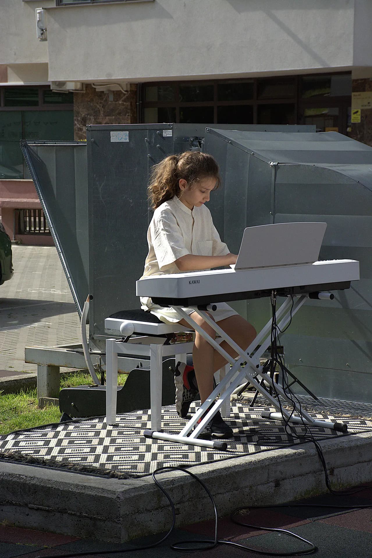 Tânără pianistă în recital — SCANDINAVIA Music School Iași