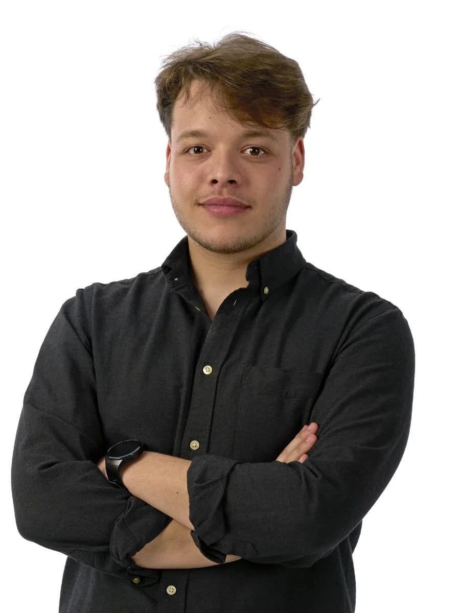 Luca Soreanu - Profesor de pian la SCANDINAVIA Music School Iași